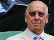 Bóng đá anh, ngoại hạng anh, lịch thi đấu euro 2012, Huyền thoạn Bobby Charlton phải phẫu thuật